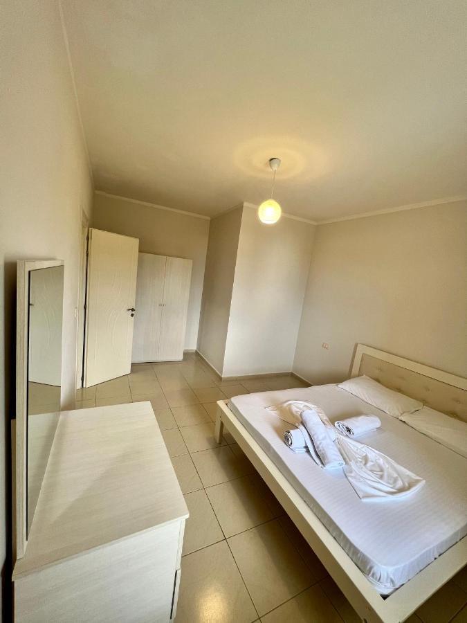 Kamberi Hotel & Apartments Velipoje Exterior photo